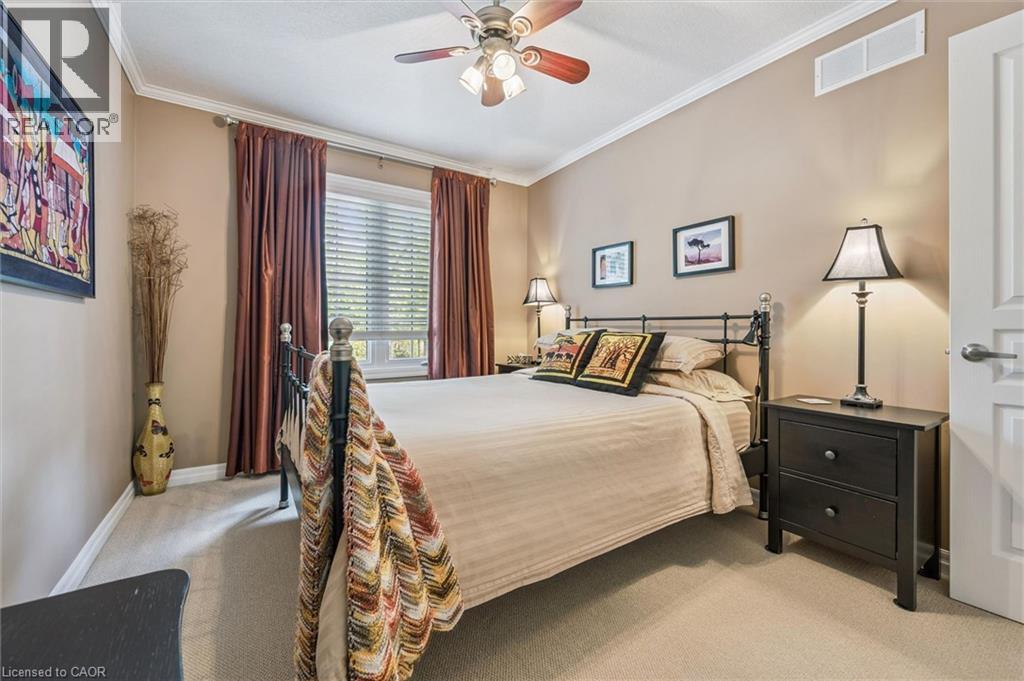 #3 15 BANNISTER Court - 25