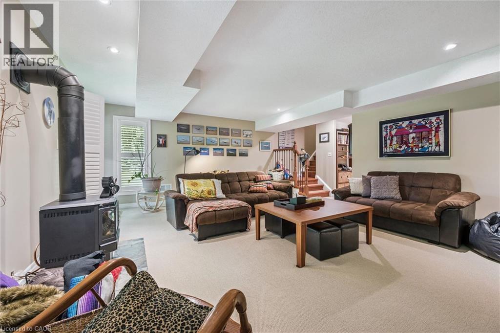 #3 15 BANNISTER Court - 30
