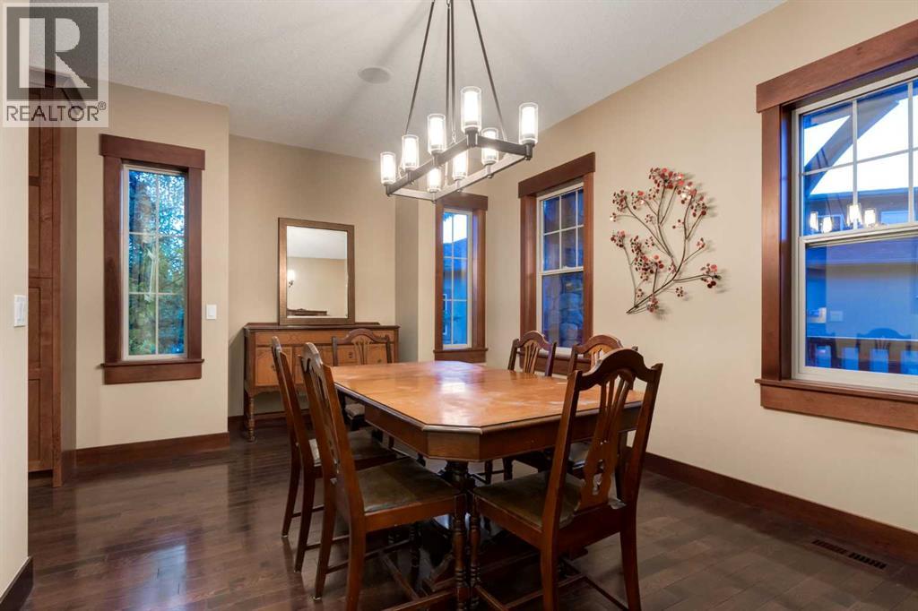 250 CRESTRIDGE Place SW - 21