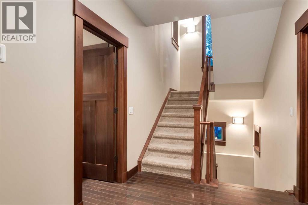 250 CRESTRIDGE Place SW - 25
