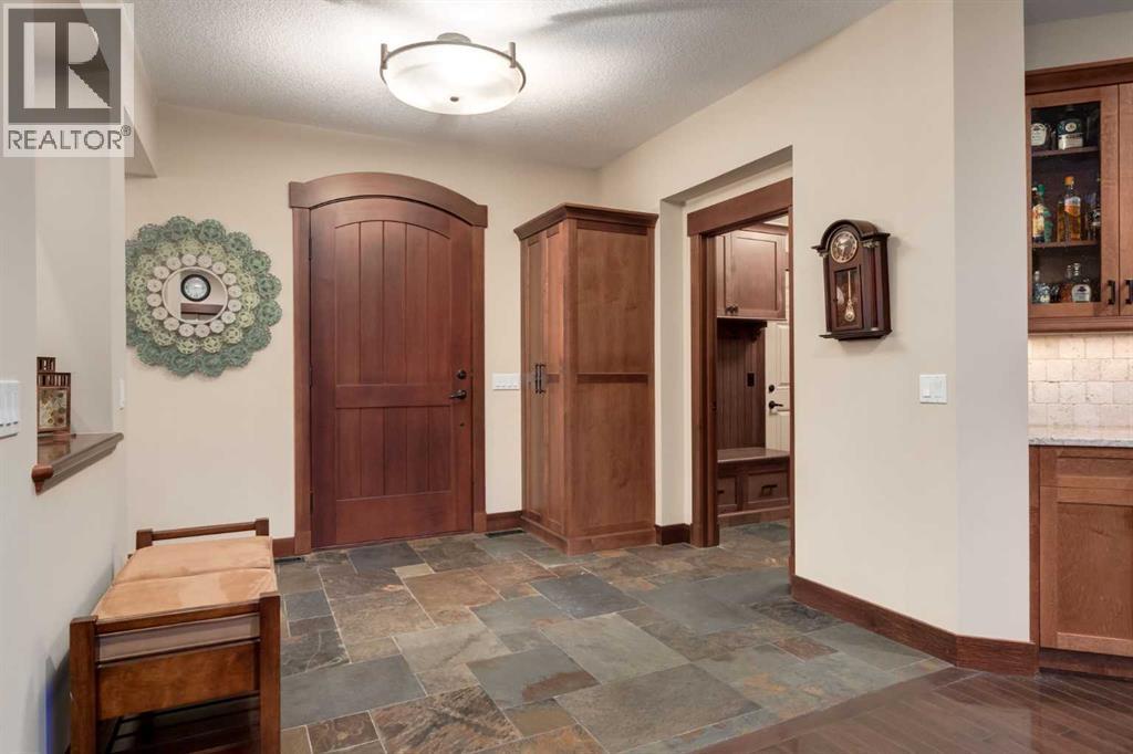 250 CRESTRIDGE Place SW - 6