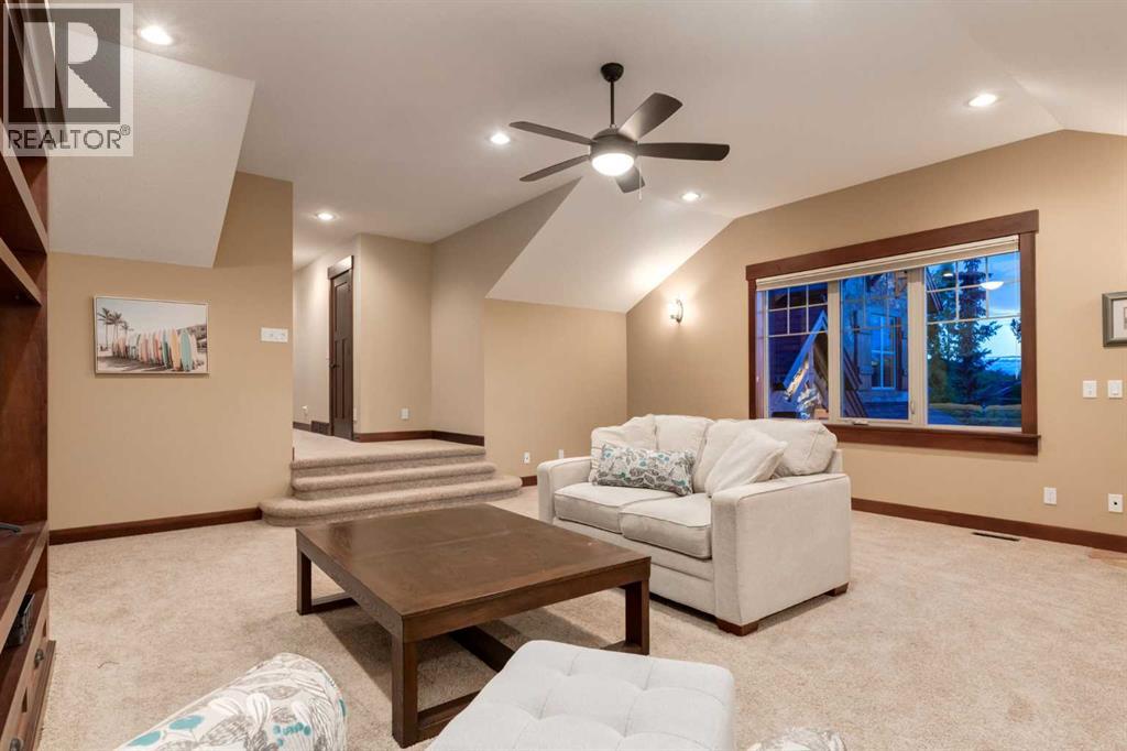 250 CRESTRIDGE Place SW - 43