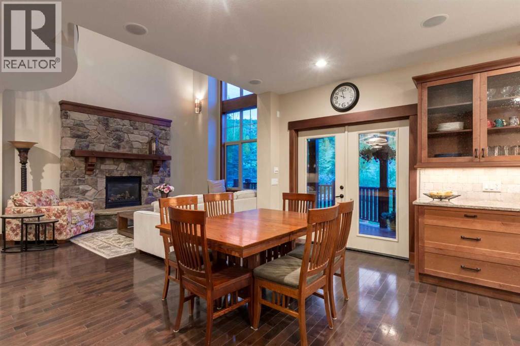 250 CRESTRIDGE Place SW - 12