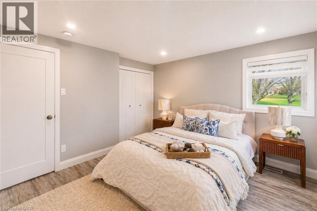86 CARLYLE Drive - 12