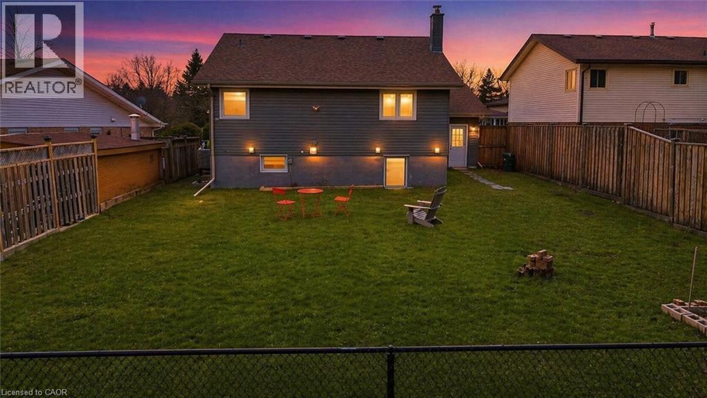86 CARLYLE Drive - 27