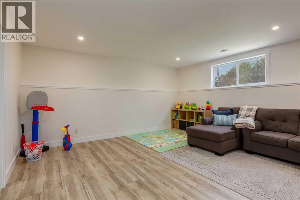 156 CAMDEN Court - 30