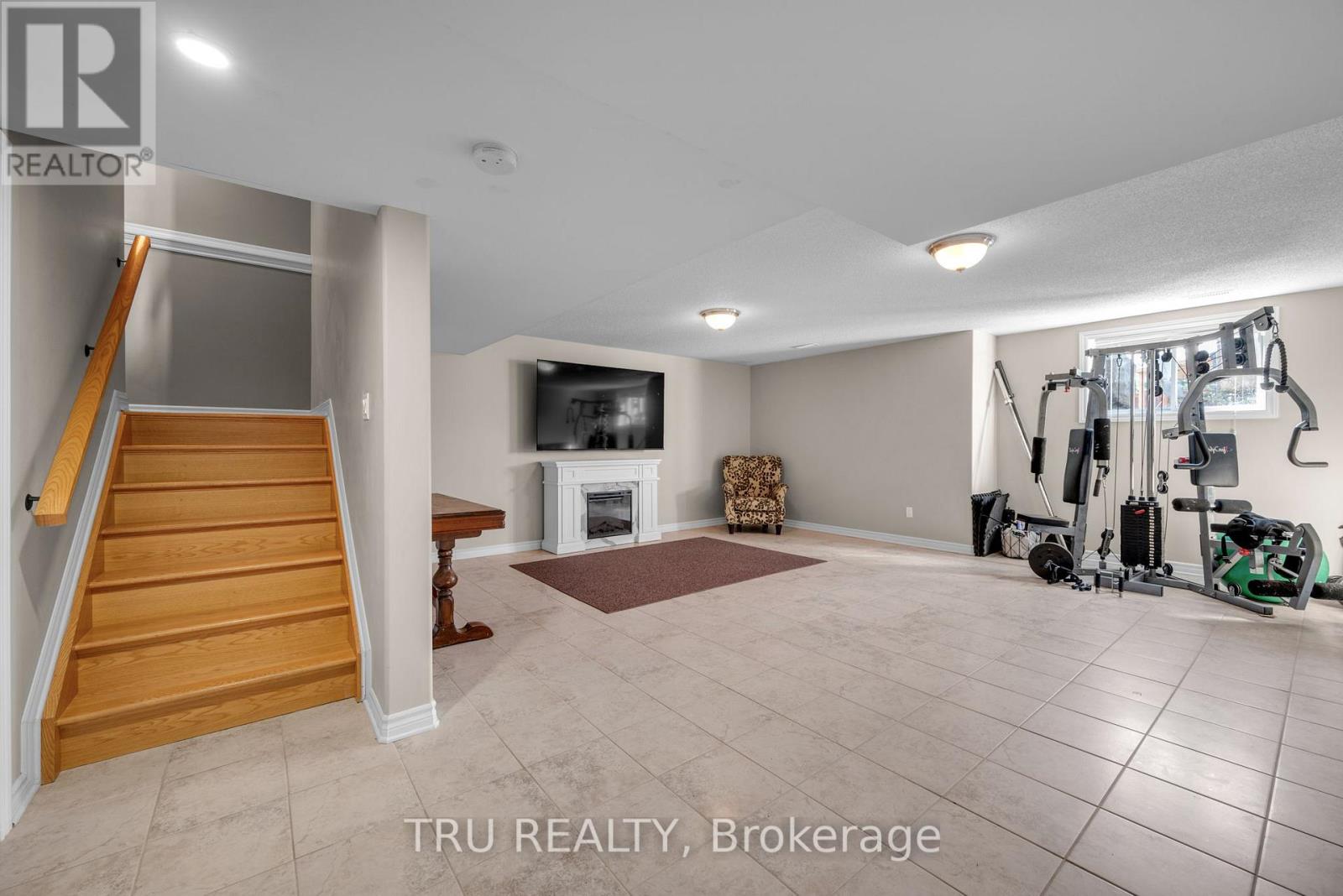 500 STANLEY BROTHERS STREET - 39