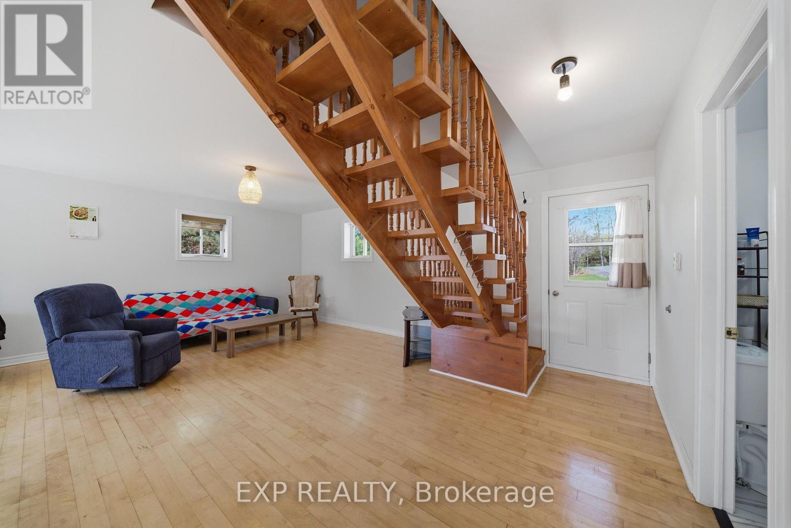 568 LAKE GEORGE ROAD - 11