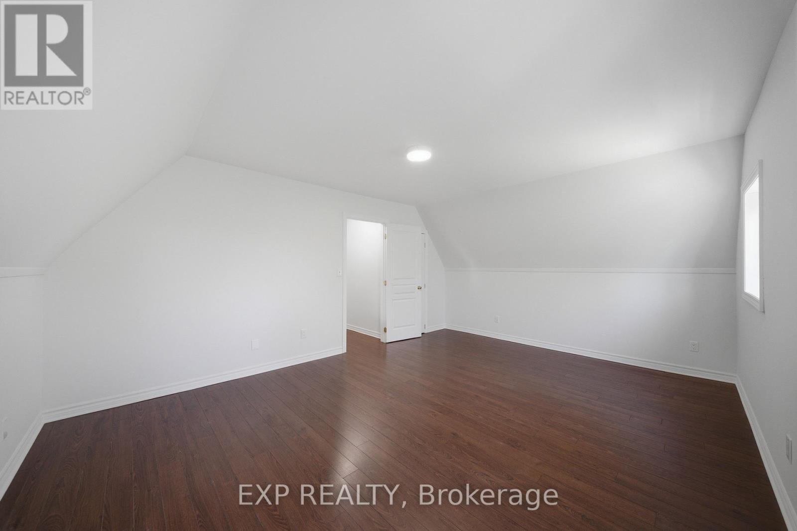 568 LAKE GEORGE ROAD - 30