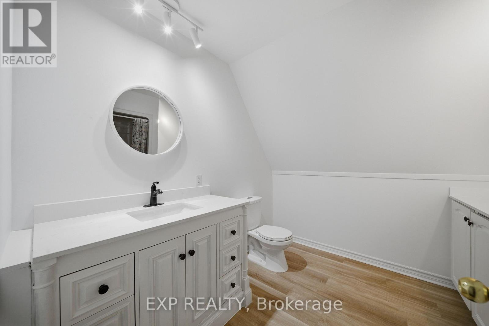 568 LAKE GEORGE ROAD - 35