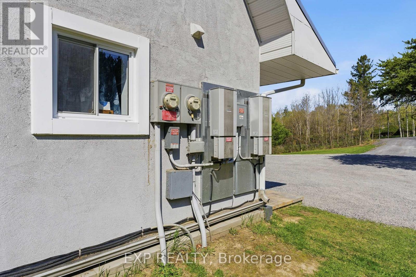 568 LAKE GEORGE ROAD - 47