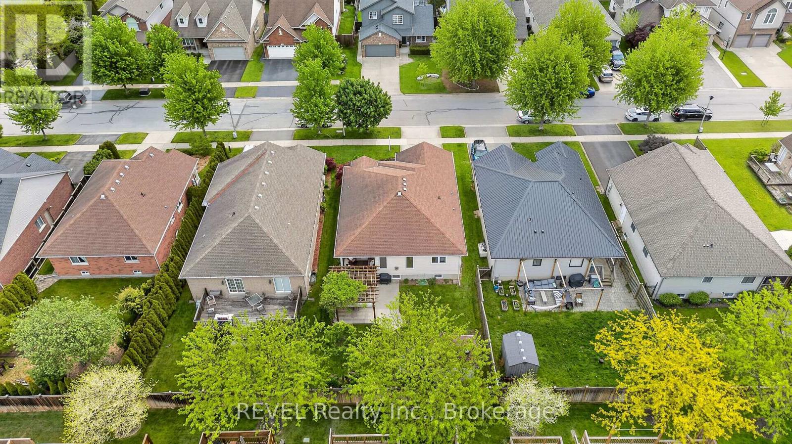 30 BIANCA DRIVE - 40