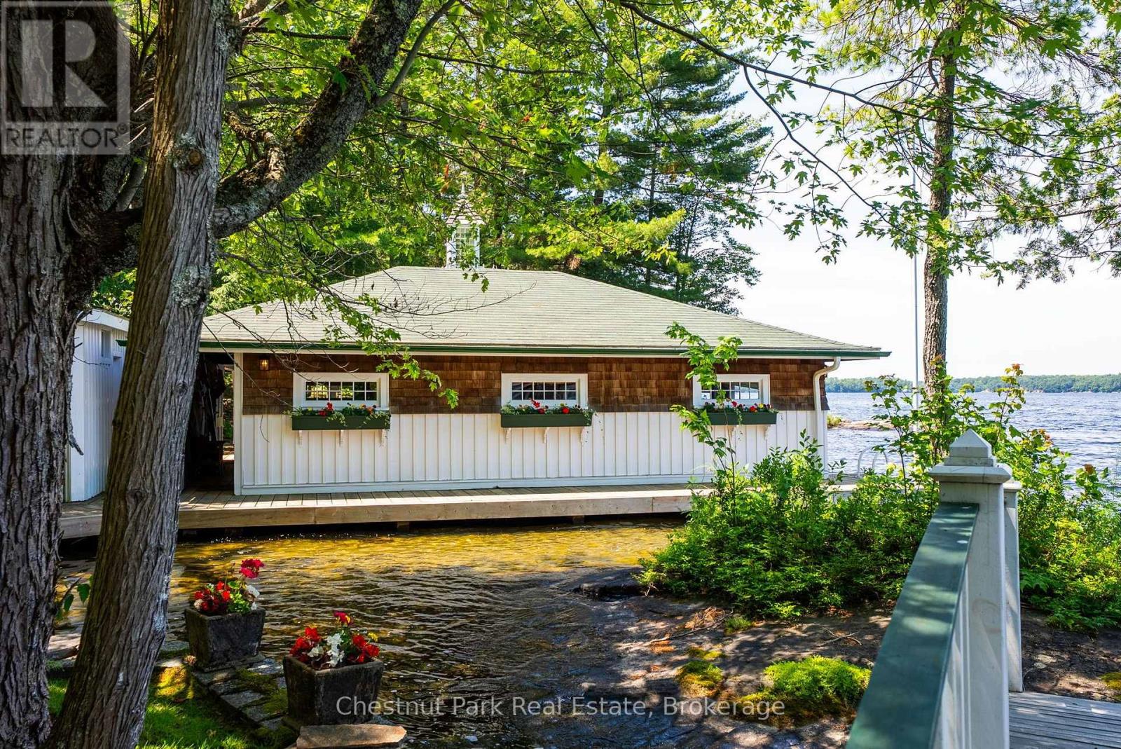 #22 1052 LONGHURST ROAD - Image 23