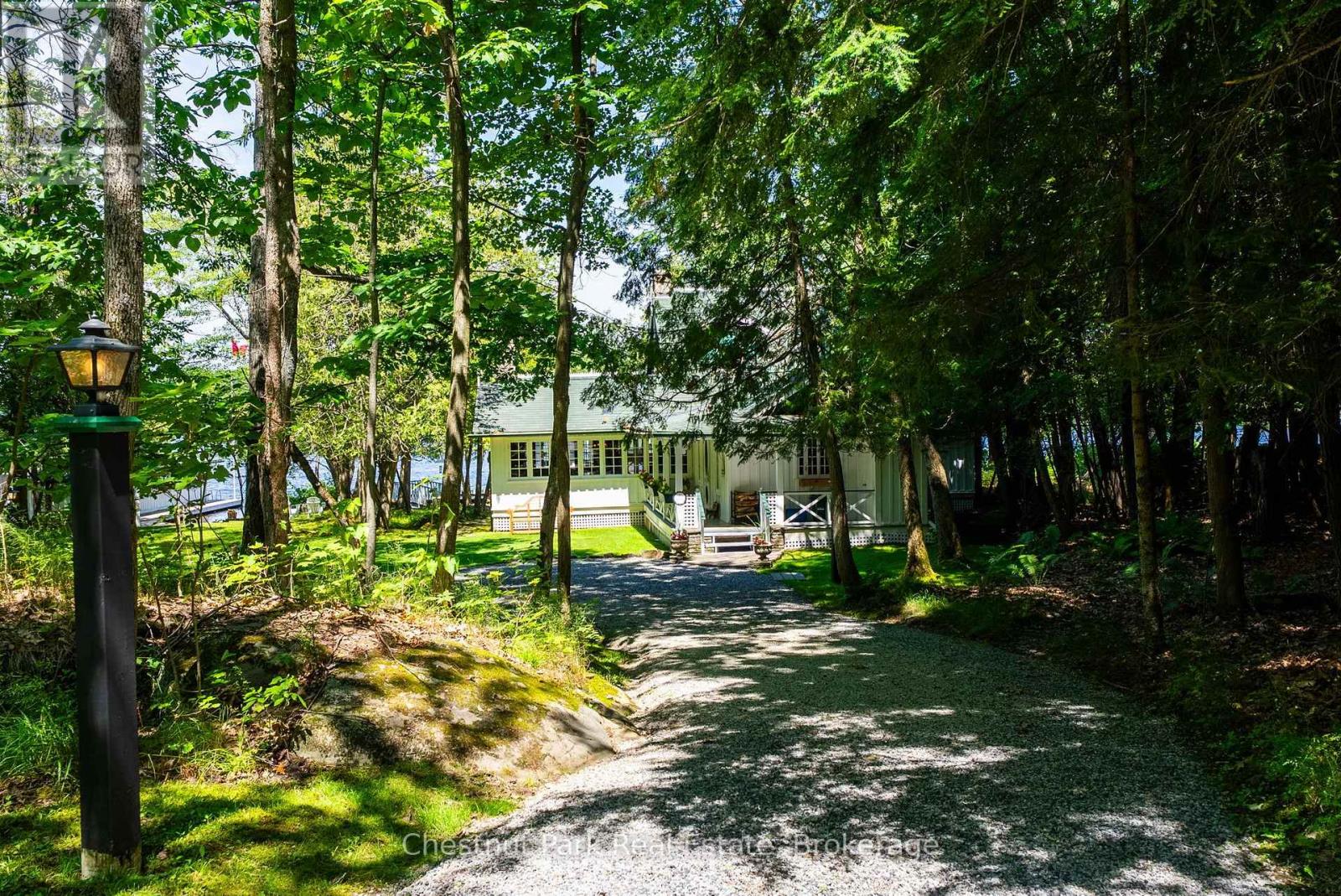 #22 1052 LONGHURST ROAD - Image 35