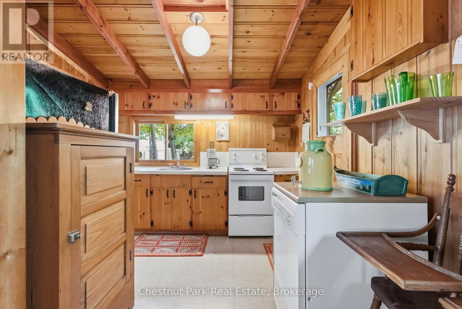 #22 1052 LONGHURST ROAD - Image 40