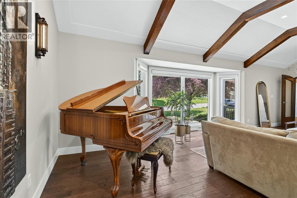 1727 MATER DRIVE - 10