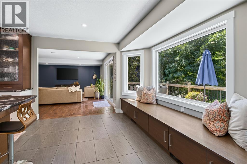 1727 MATER DRIVE - 18
