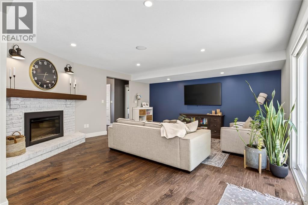 1727 MATER DRIVE - 21