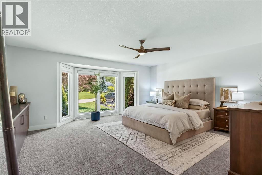 1727 MATER DRIVE - 24