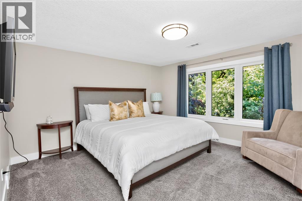 1727 MATER DRIVE - 31