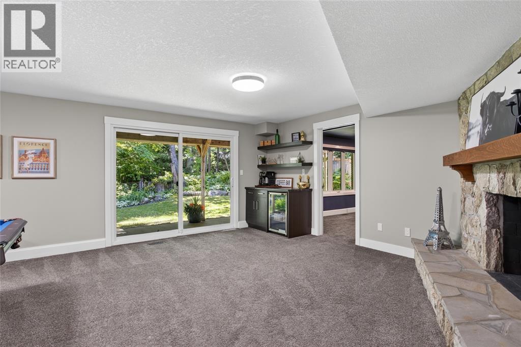 1727 MATER DRIVE - 39