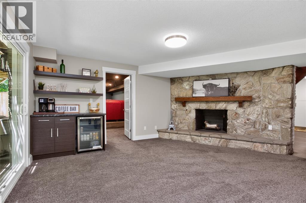 1727 MATER DRIVE - 42