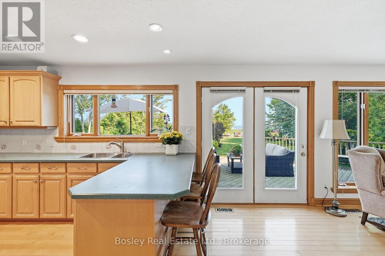 124 BARTLETT BOULEVARD - Image 14