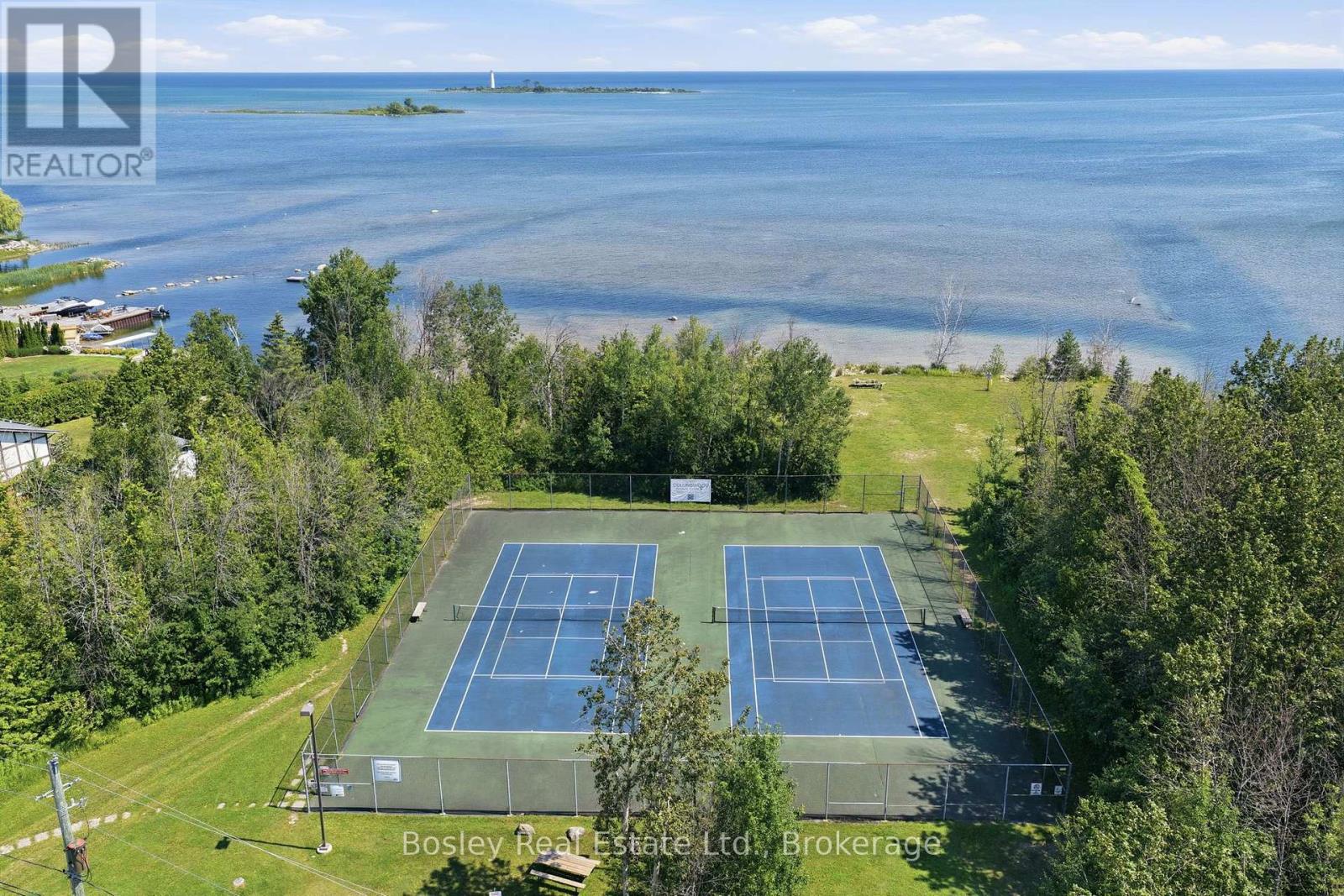 124 BARTLETT BOULEVARD - Image 41