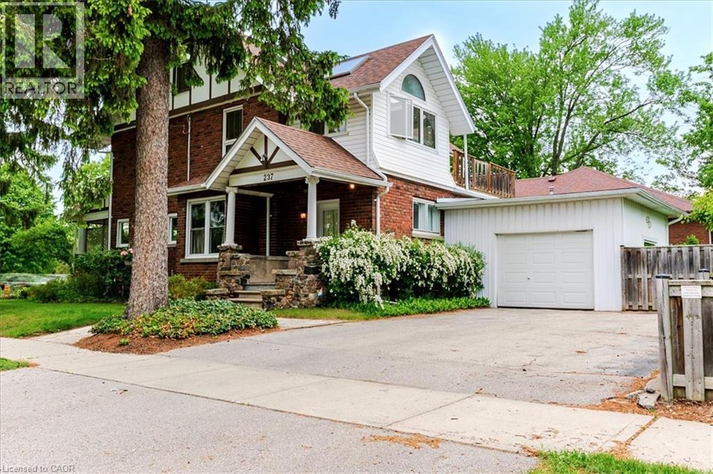 237 NORFOLK Street N - 41