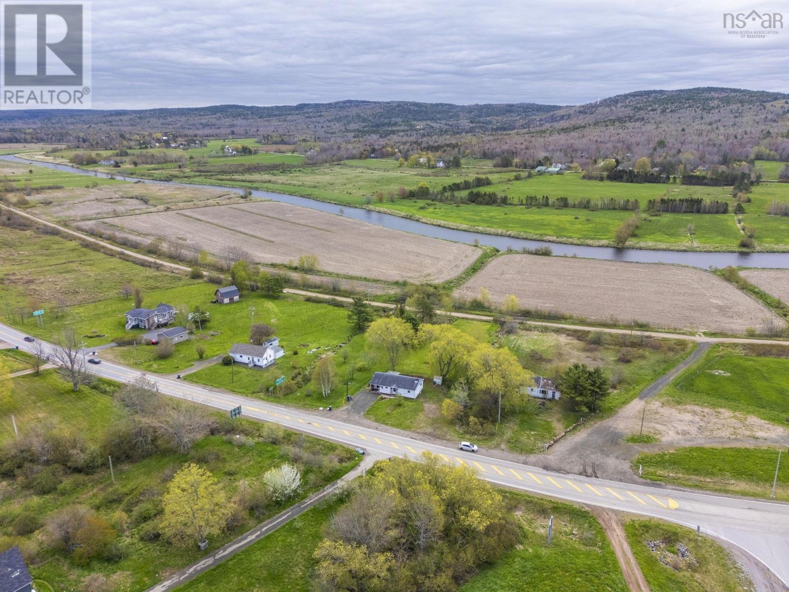 9308 1 Highway - 39