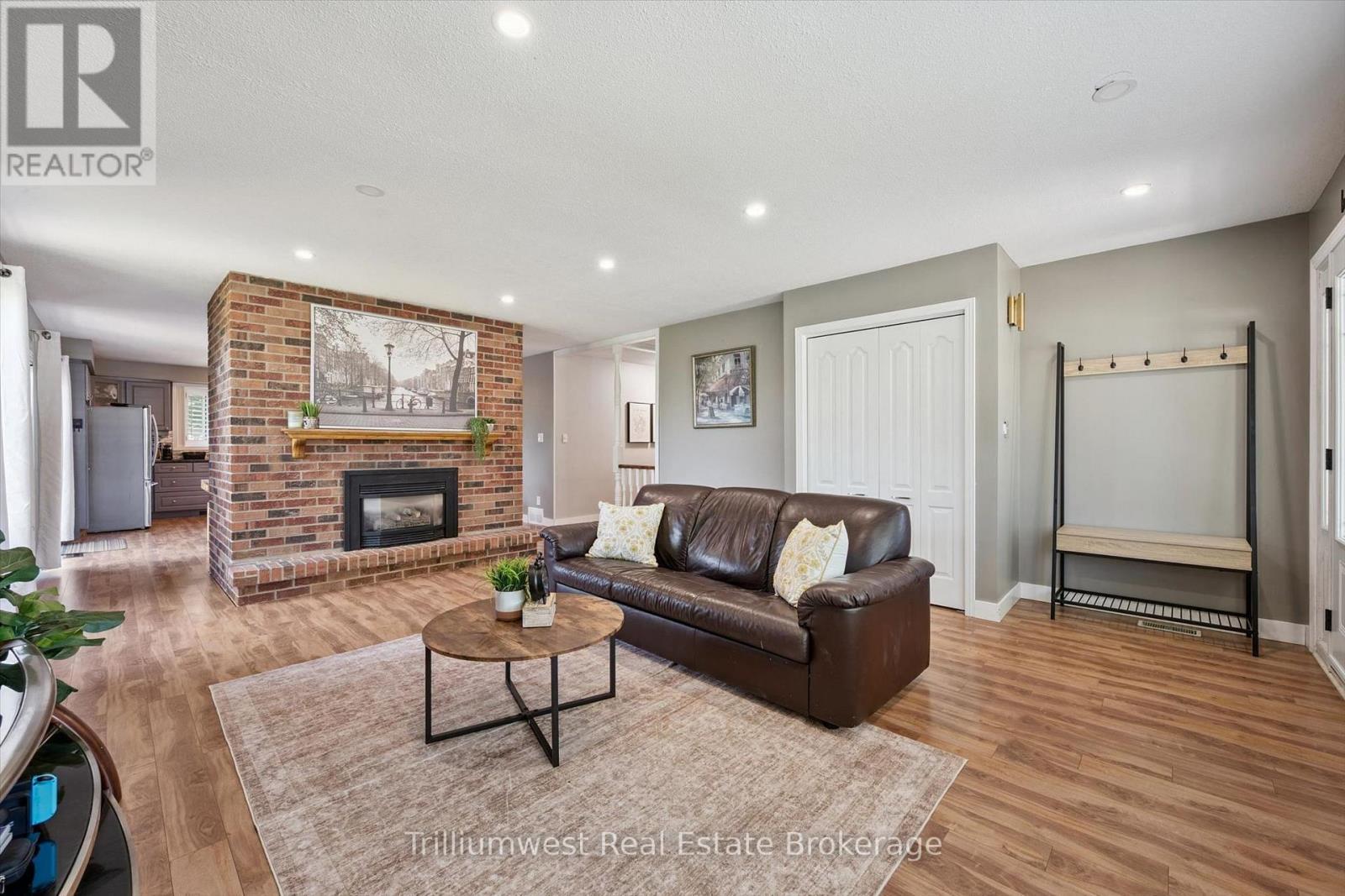 7 TEAKWOOD PLACE - Image 7