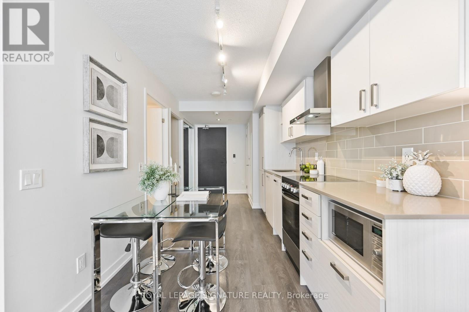 #606 125 REDPATH AVENUE - 5