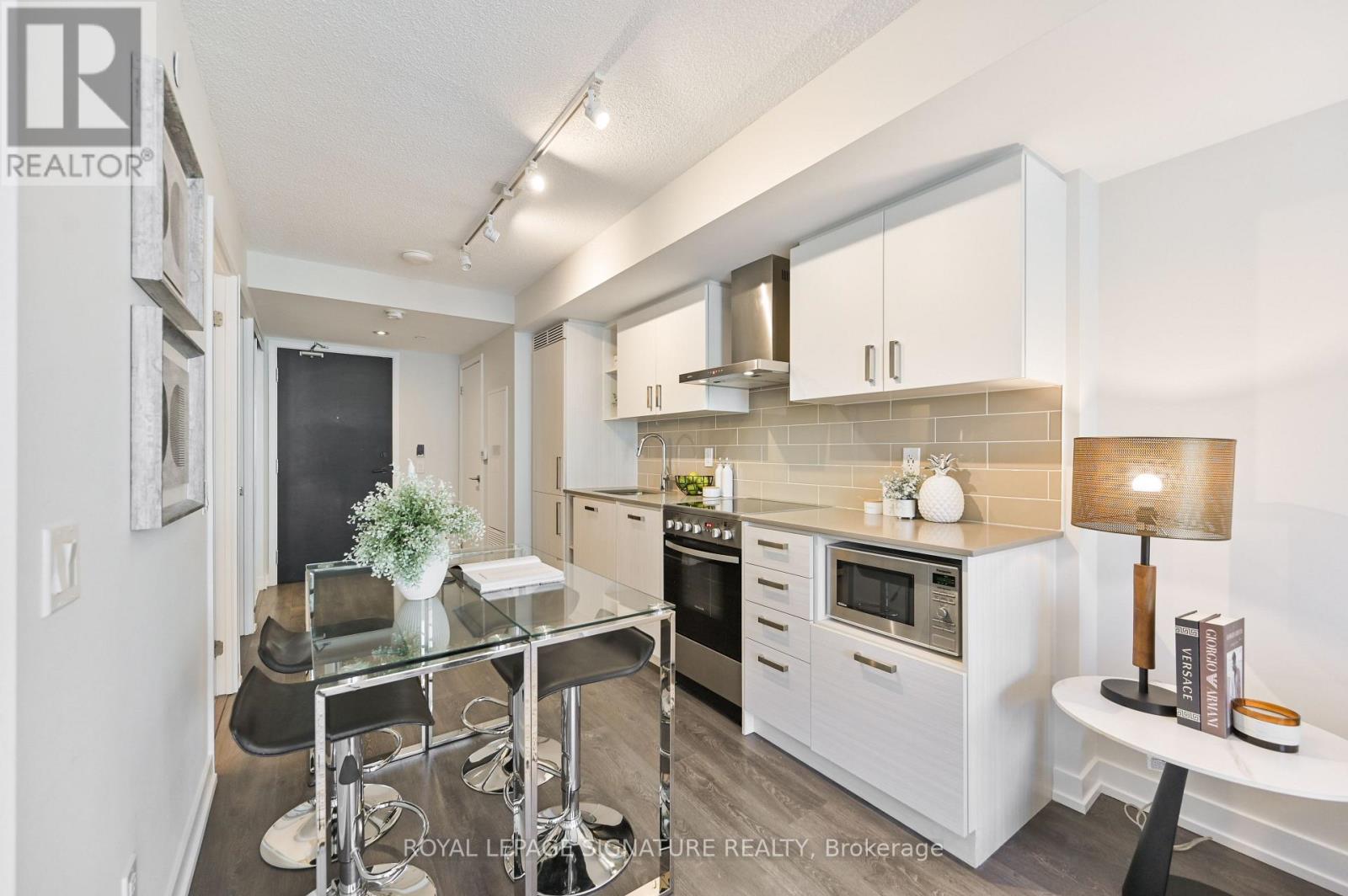#606 125 REDPATH AVENUE - 6
