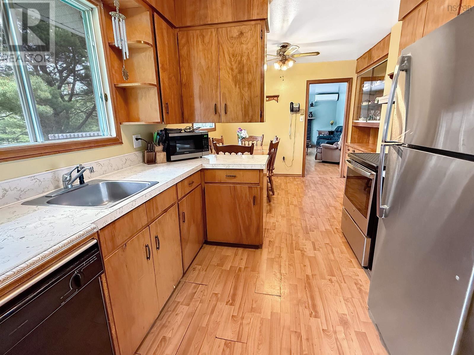 26 South Hill Drive - 8