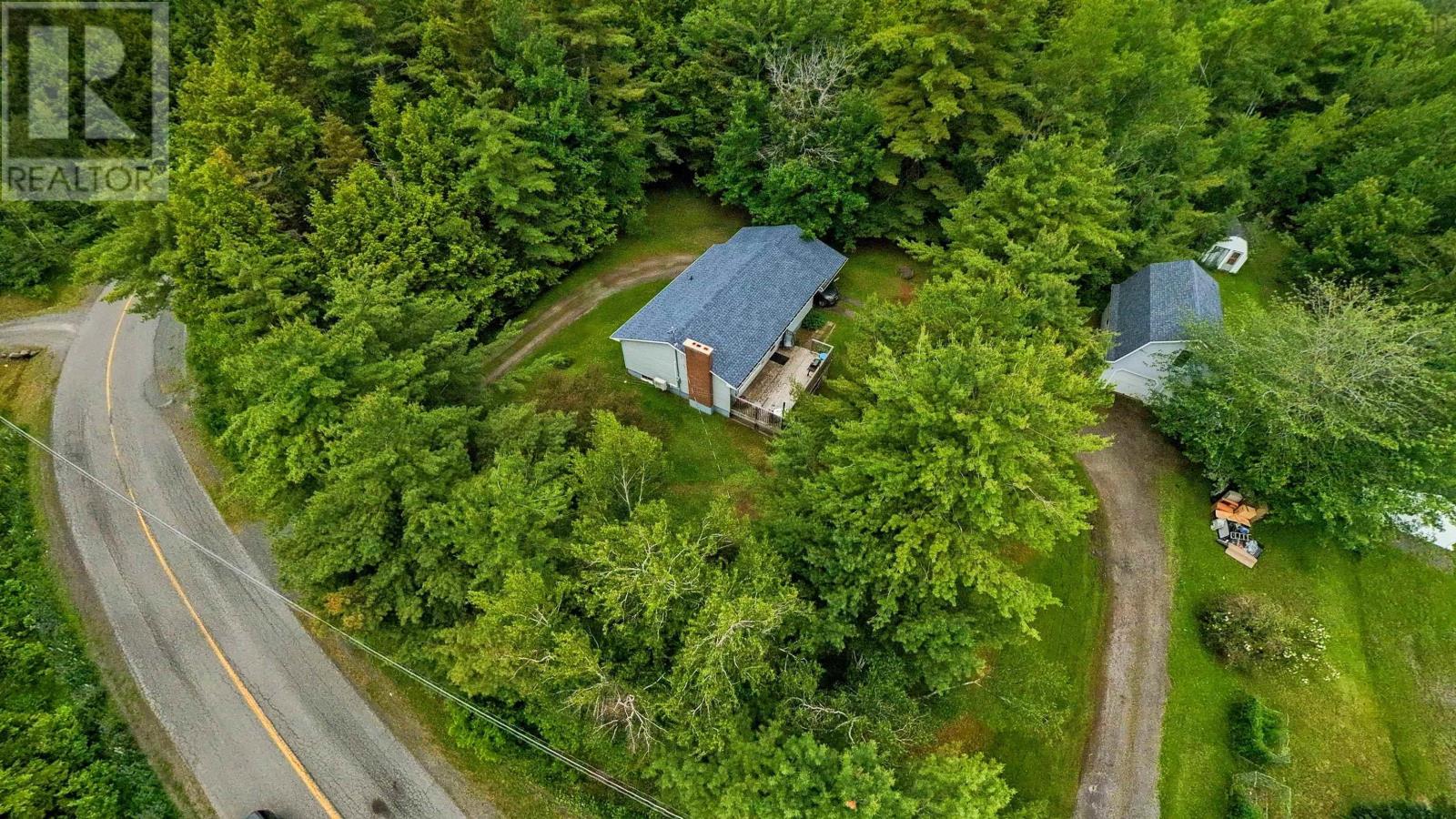26 South Hill Drive - 33