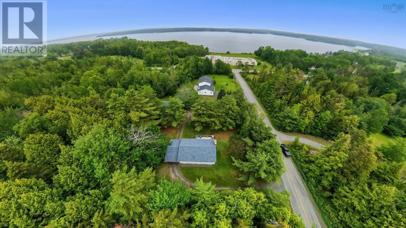 26 South Hill Drive - 36