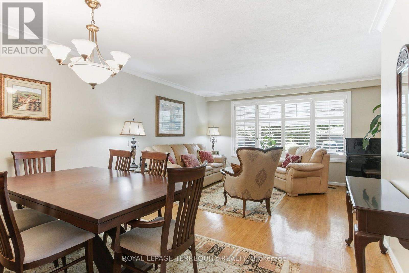 35 SEDGEMOUNT DRIVE - 11