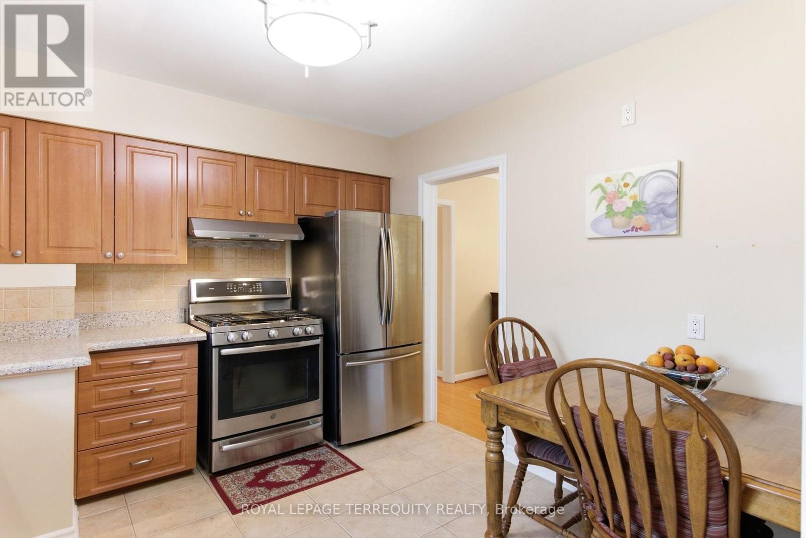 35 SEDGEMOUNT DRIVE - 14
