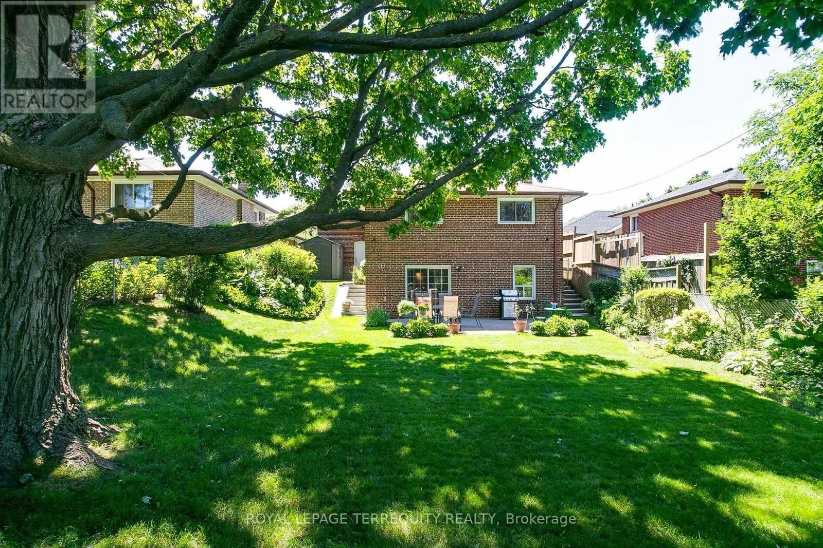 35 SEDGEMOUNT DRIVE - 47