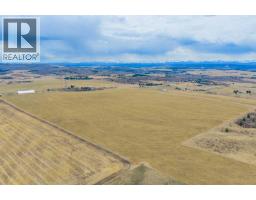 Nw; 29; 22; 2; W5m, Rural Foothills County, AB T1S2P5 Photo 7
