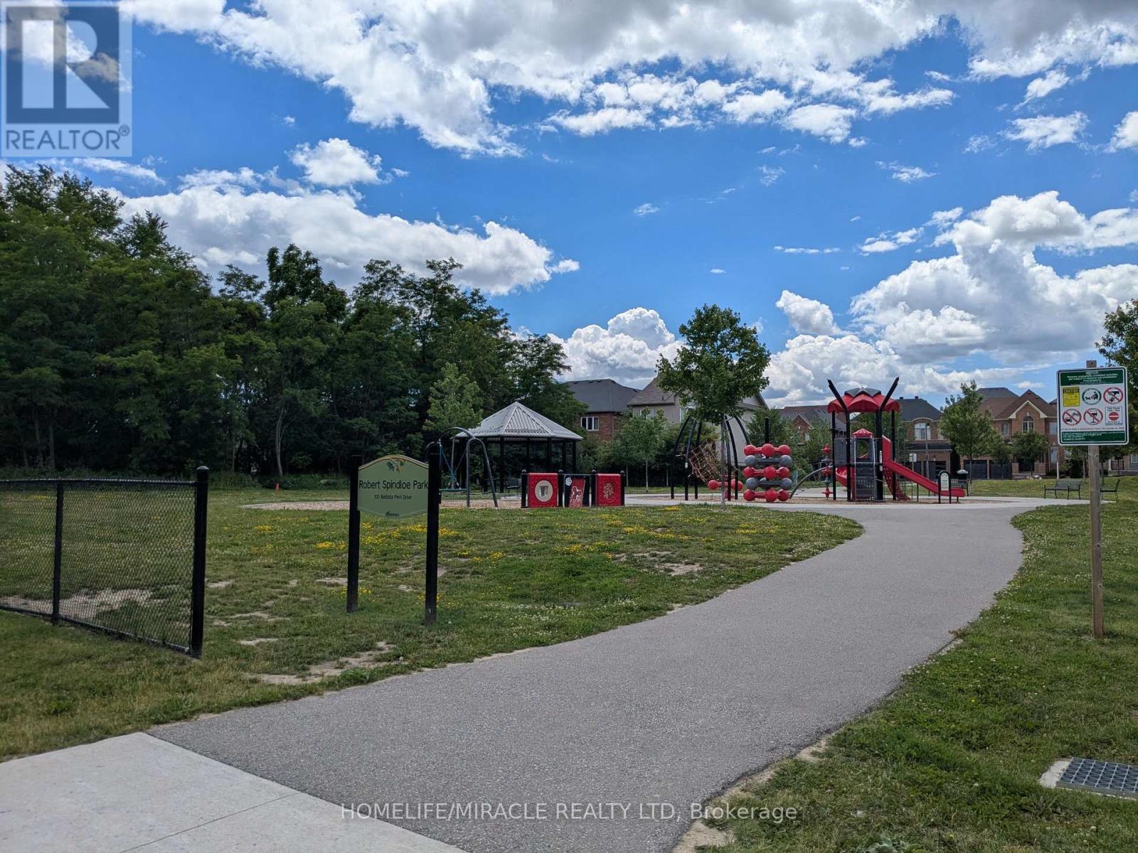 #611 9582 MARKHAM ROAD - 28