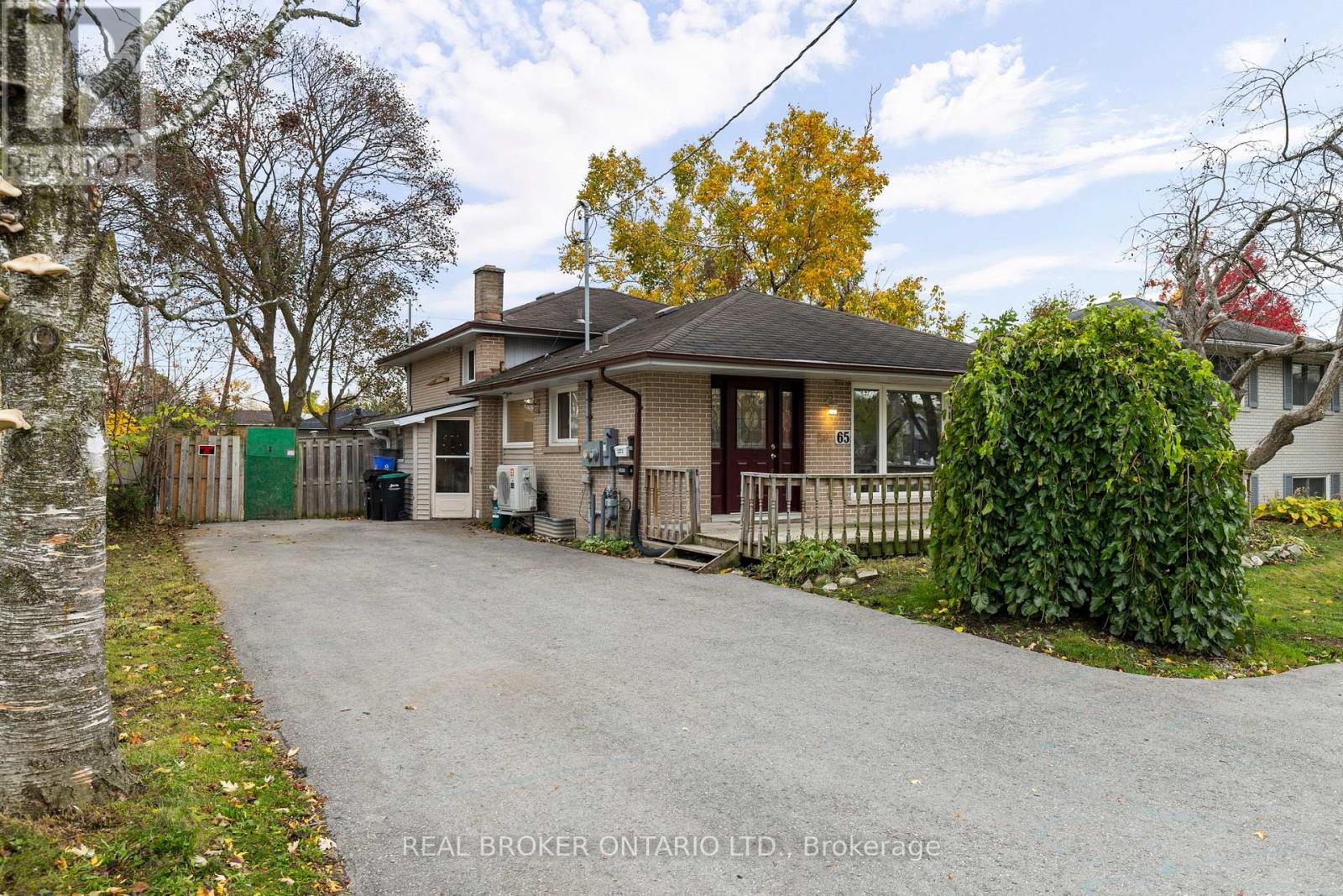 65 OTTAWAY AVENUE - 19