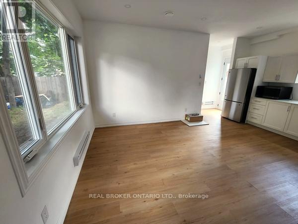 65 OTTAWAY AVENUE - 35