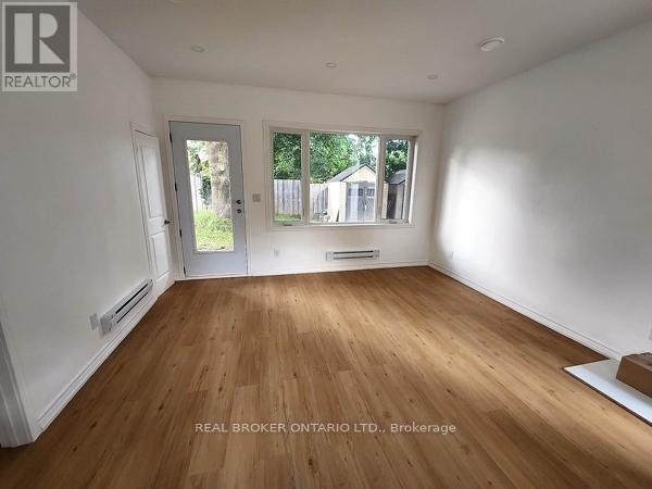 65 OTTAWAY AVENUE - 36