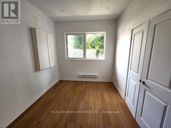 65 OTTAWAY AVENUE - 40