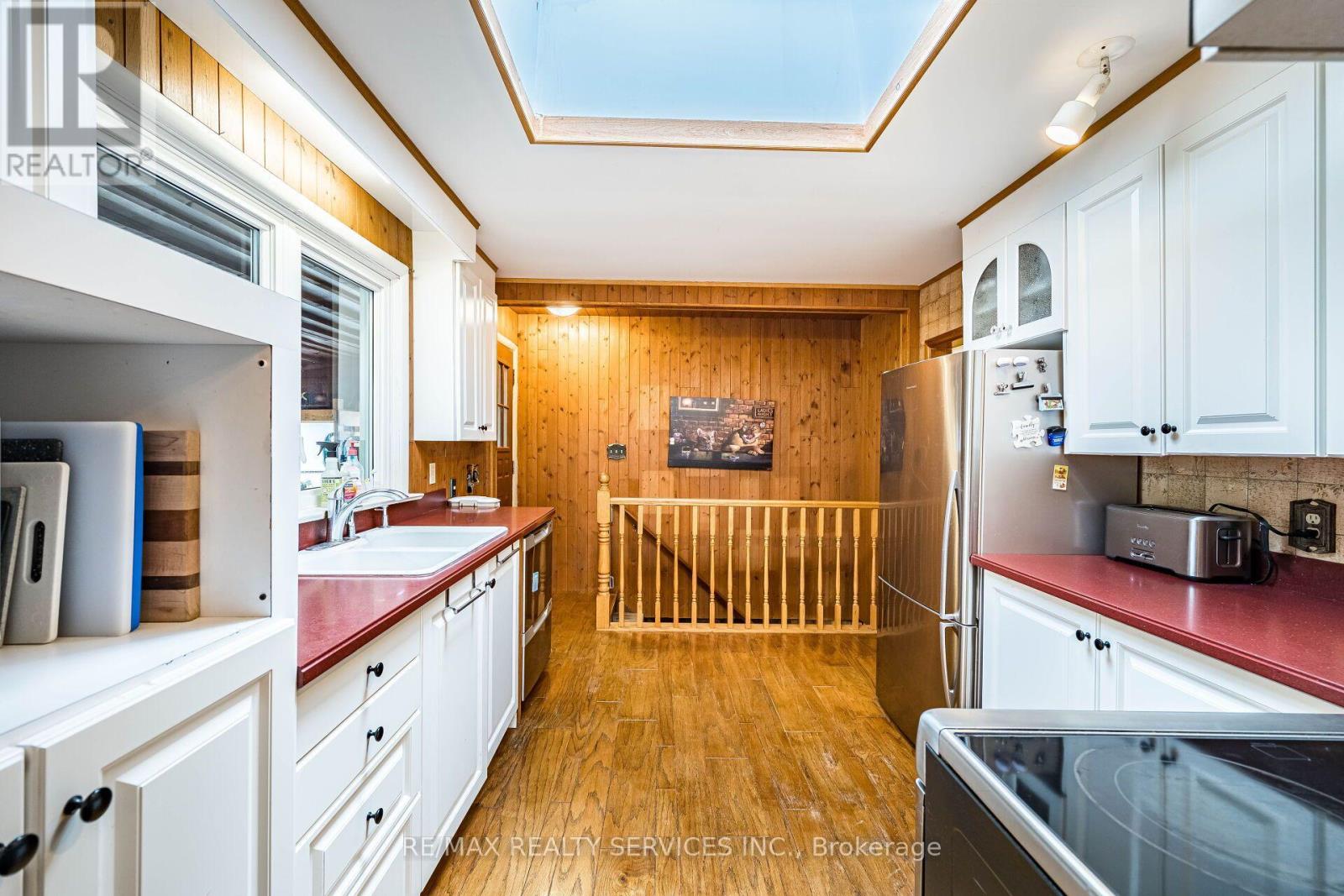 1368 2 SIDE ROAD - 18