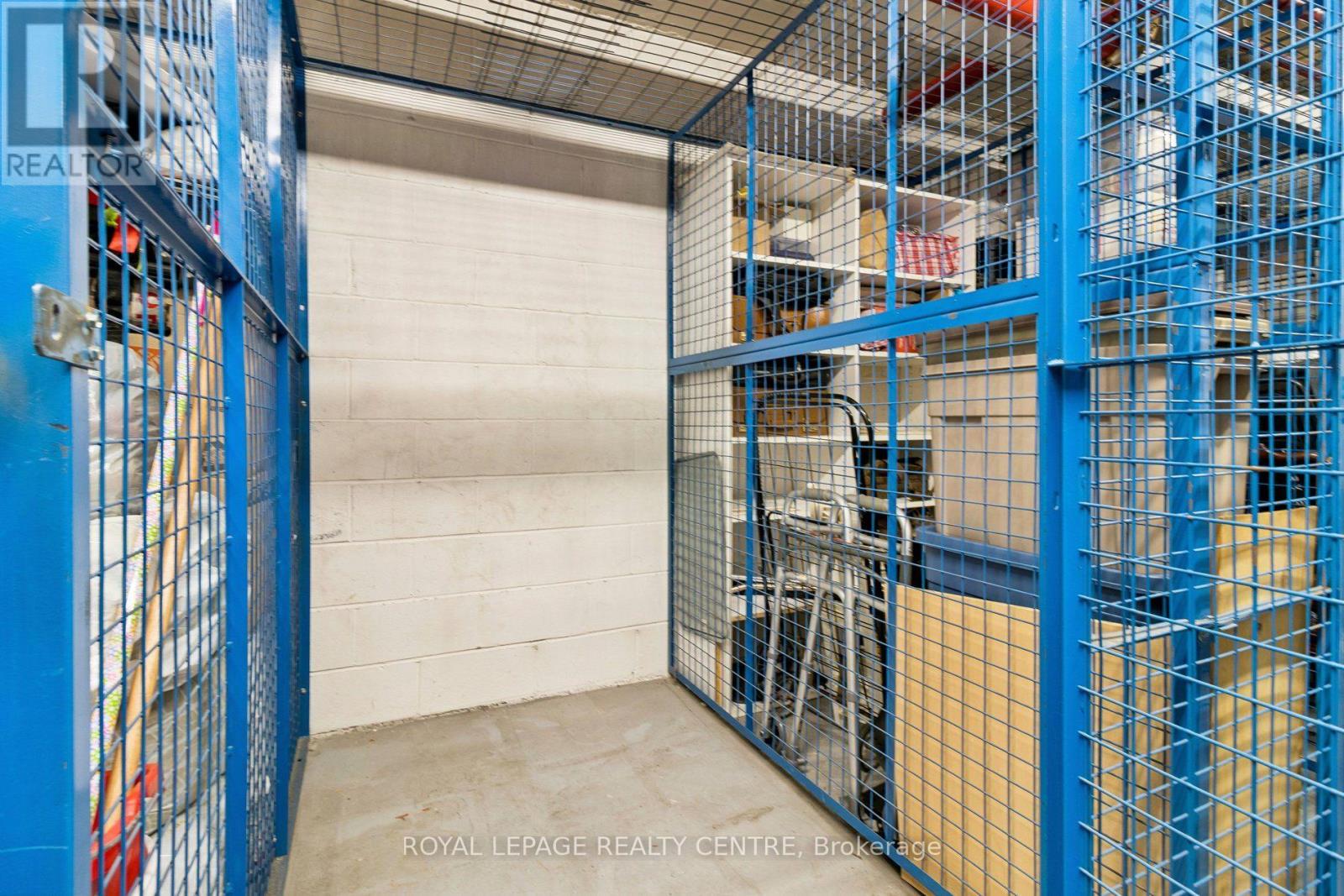 #1006 880 DUNDAS STREET W - 30