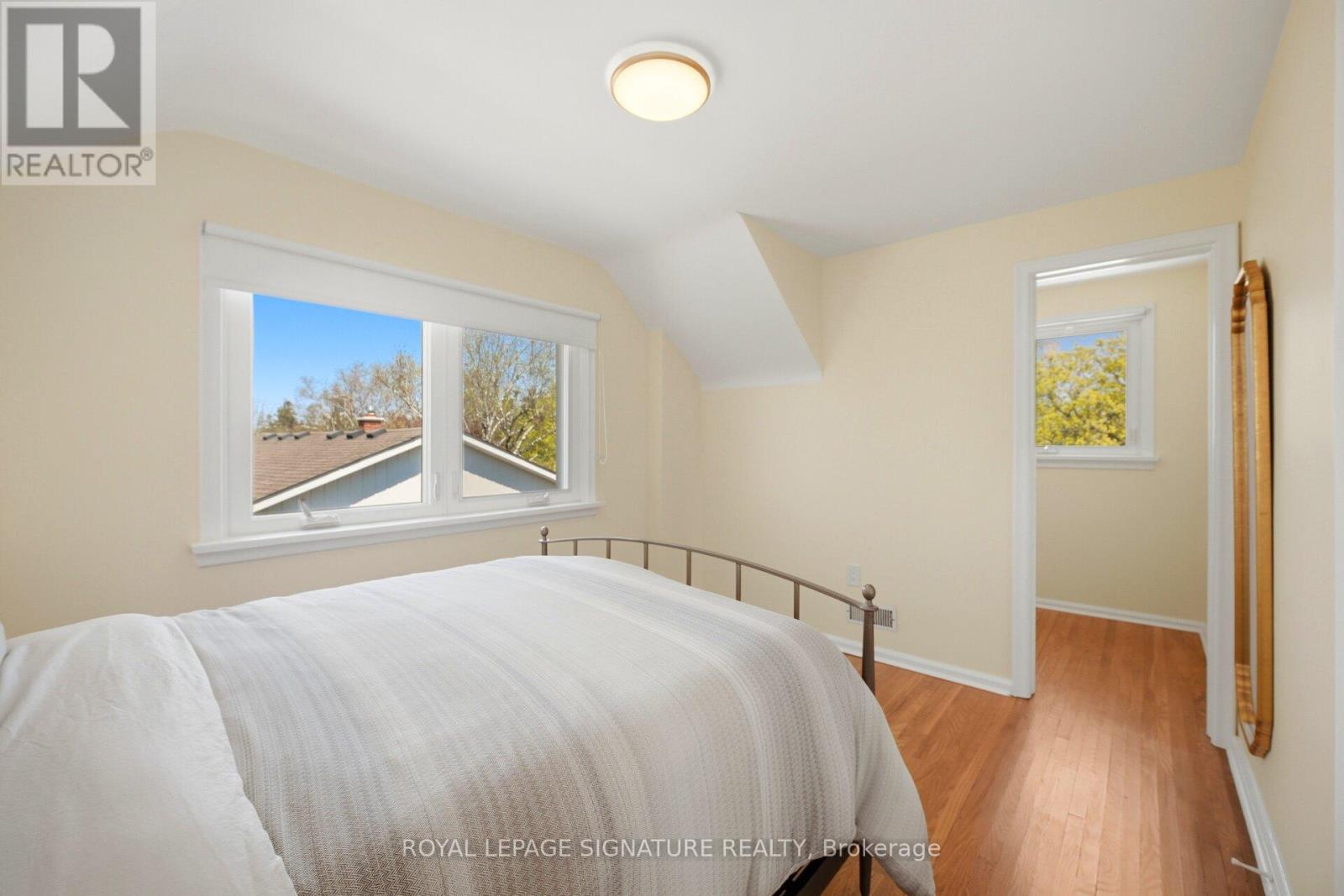 18 ERLESMERE AVENUE - 15