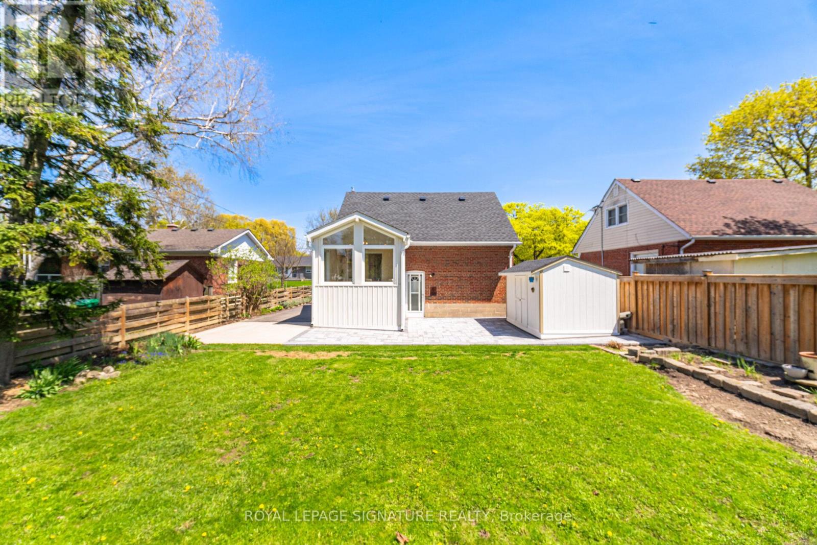 18 ERLESMERE AVENUE - 20