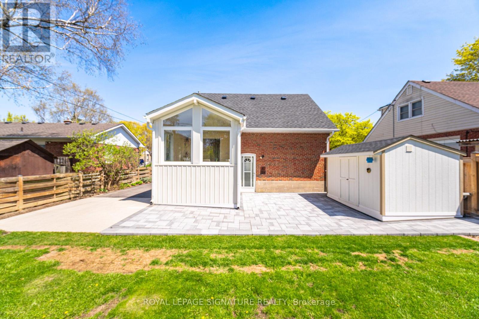 18 ERLESMERE AVENUE - 21